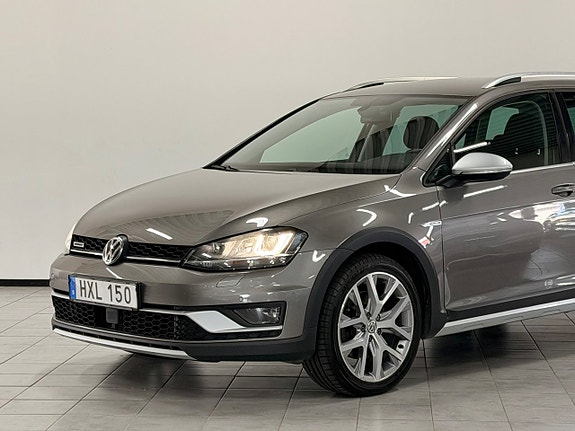 Volkswagen Golf Alltrack 4 of 5
