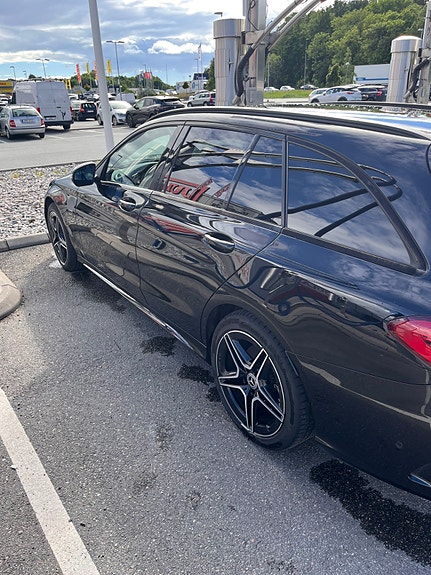 Mercedes-Benz C300 e 3 of 5