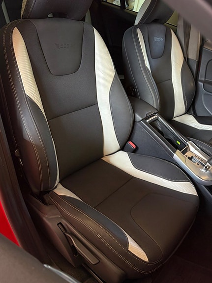 Volvo V60 16 of 23
