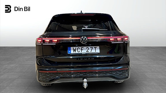 Volkswagen Tiguan 5 of 5