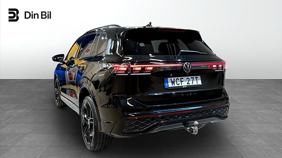 Volkswagen Tiguan 3 of 5