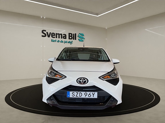 Toyota Aygo 2 of 5