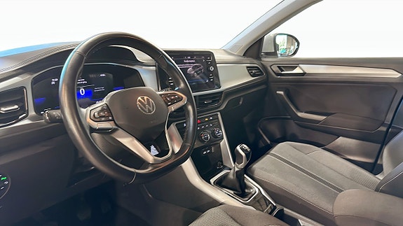 Volkswagen T-Roc 7 of 18