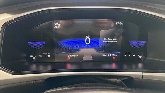 Volkswagen T-Roc 16 of 18