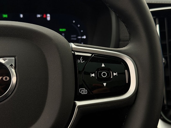 Volvo XC90 17 of 30