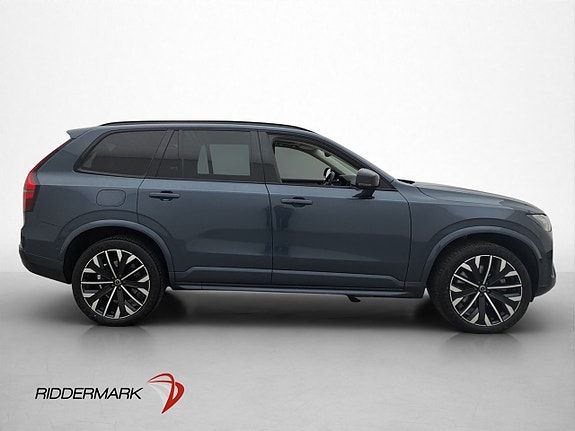 Volvo XC90 4 of 5