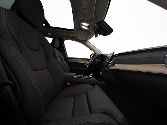 Volvo XC90 29 of 30