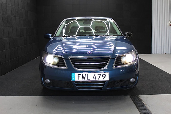 Saab 9-5 2 of 5