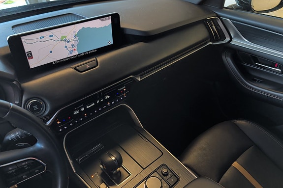 Mazda CX-80 11 of 16