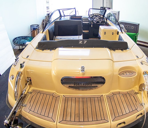 Askeladden Z7 2007 (uttagen 2010) Mercruiser 5.0 MPI 3 of 5