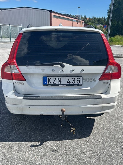 Volvo V70 4 of 5