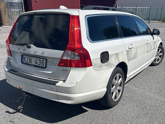 Volvo V70 5 of 5