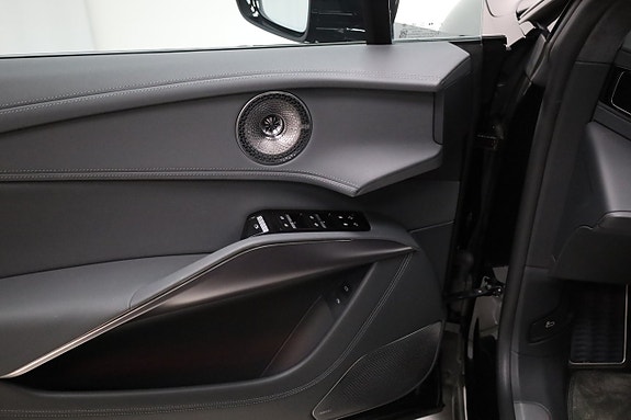 Lotus Eletre 26 of 29