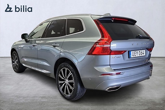 Volvo XC60 2 of 5