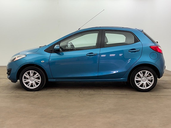 Mazda 2 2 of 5