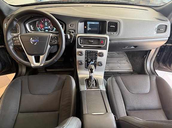 Volvo V60 15 of 24