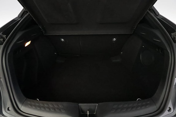 Toyota C-HR 8 of 29