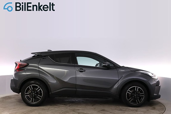 Toyota C-HR 2 of 29