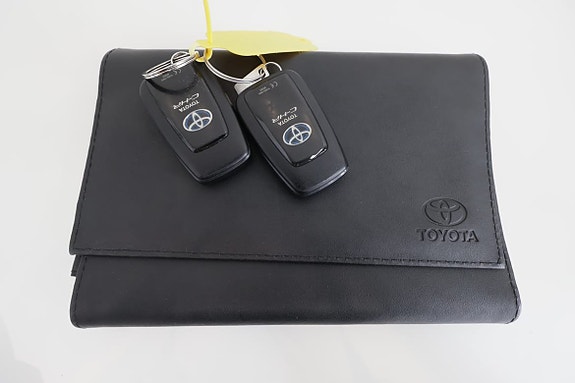 Toyota C-HR 28 of 29