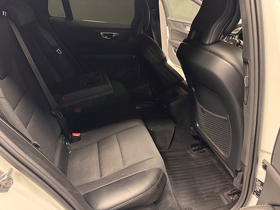Volvo V60 9 of 13