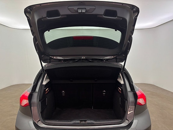 Ford Focus 10 of 24