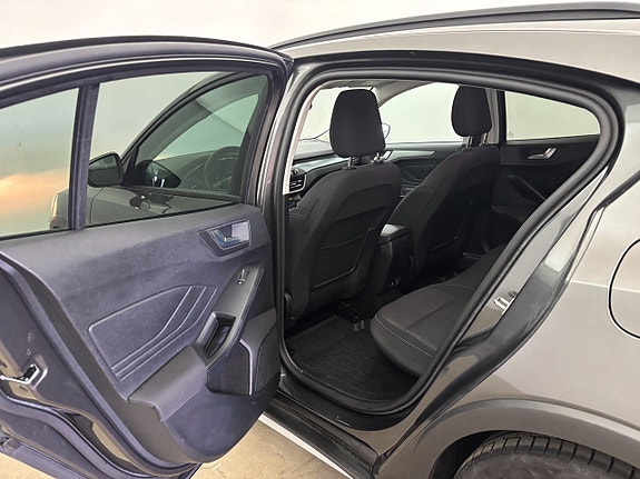 Ford Focus 12 of 24