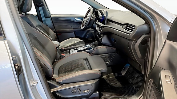 Ford Kuga 3 of 5