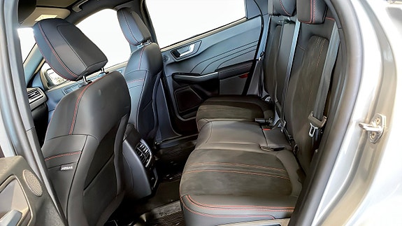 Ford Kuga 12 of 12