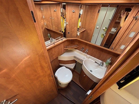 Carthago CHIC C-LINE XL 5,5LE 12 of 16
