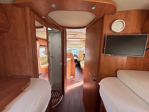 Carthago CHIC C-LINE XL 5,5LE 14 of 16