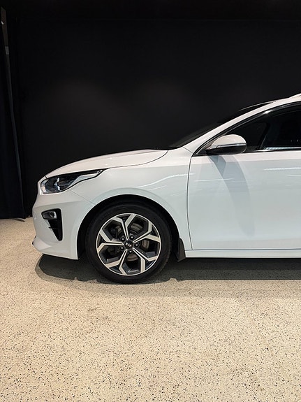Kia Ceed 5 of 19