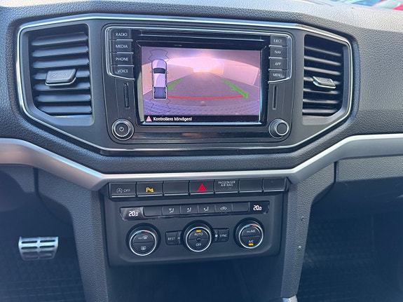 Volkswagen Amarok 9 of 22
