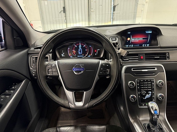 Volvo XC70 19 of 30