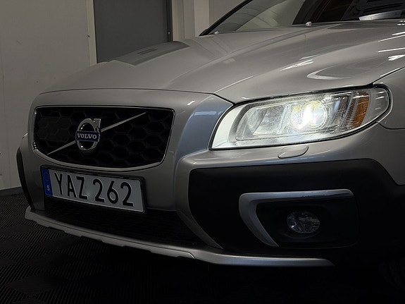 Volvo XC70 4 of 5
