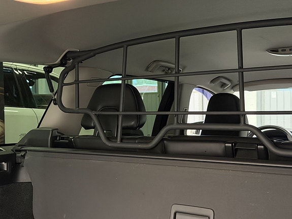 Volvo XC70 18 of 30