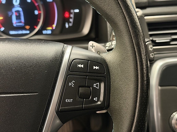 Volvo XC70 23 of 30