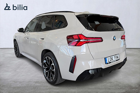BMW X3 2 of 19