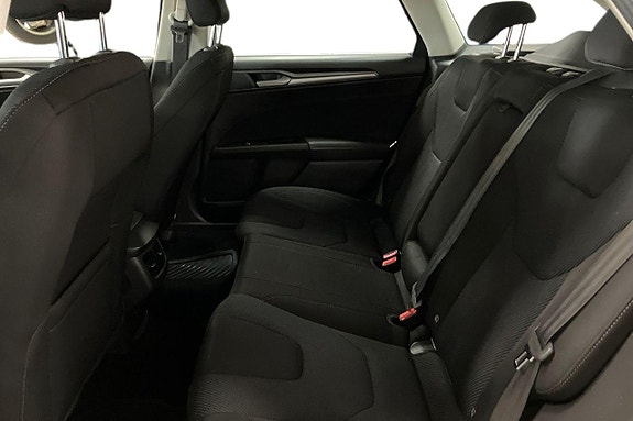 Ford Mondeo 14 of 26