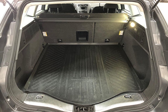 Ford Mondeo 10 of 26