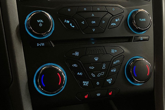 Ford Mondeo 23 of 26
