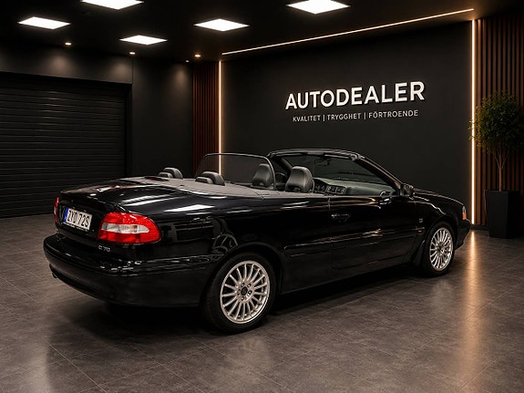 Volvo C70 2 of 7