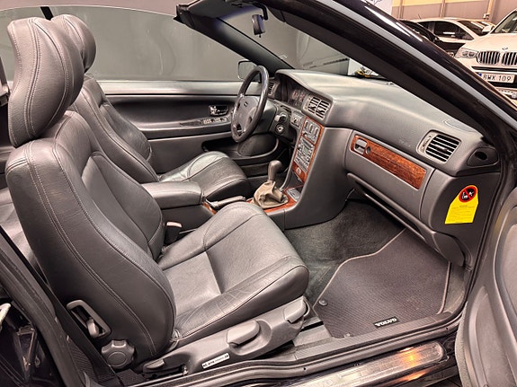 Volvo C70 5 of 7