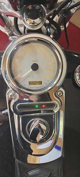 Harley-Davidson Fat Bob 4 of 5