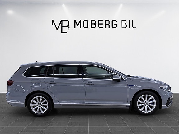 Volkswagen Passat 4 of 5