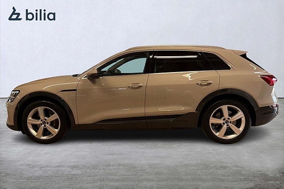 Audi Q8 4 of 5