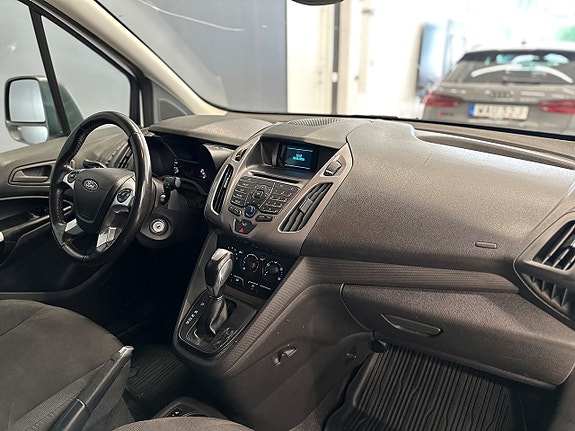 Ford Transit Connect 8 of 14