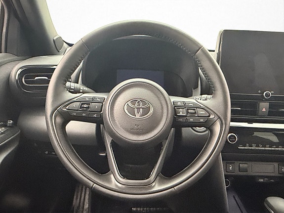 Toyota Yaris Cross 12 of 30