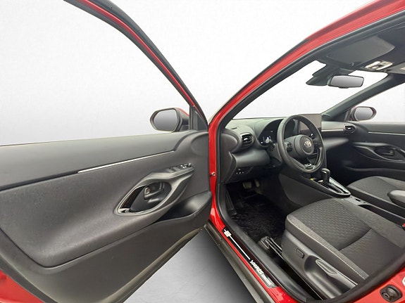 Toyota Yaris Cross 10 of 30