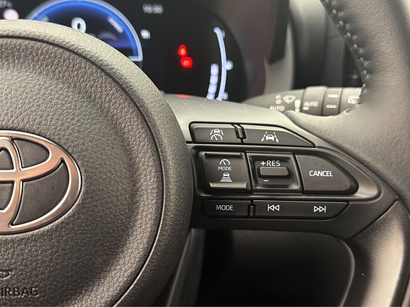 Toyota Yaris Cross 16 of 30