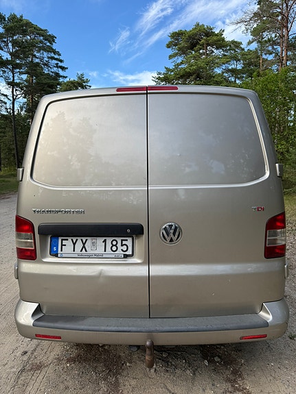 Volkswagen Transporter 4 of 5